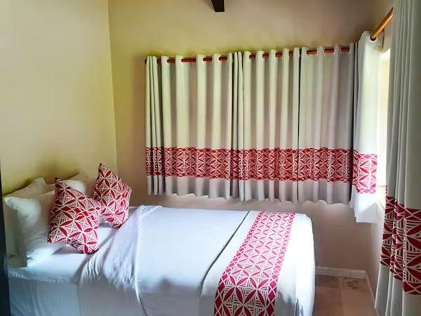 Survivor Samoa Beach Resort Falelatai 외부 사진