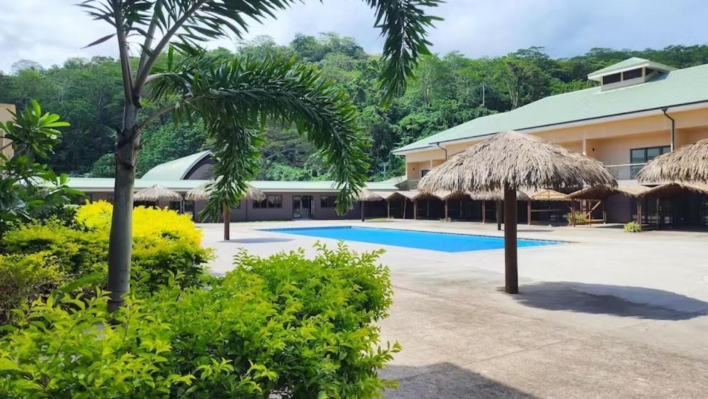 Survivor Samoa Beach Resort Falelatai 외부 사진